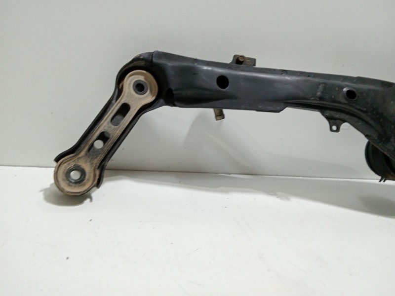 Recambio de travesaño inferior para seat ibiza (6k1) select referencia OEM IAM 6K0198203  