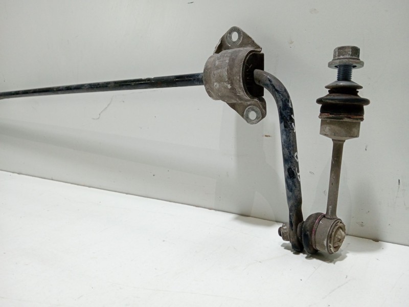 Recambio de barra estabilizadora trasera para bmw serie 5 berlina (e60) 520d referencia OEM IAM 677033901  