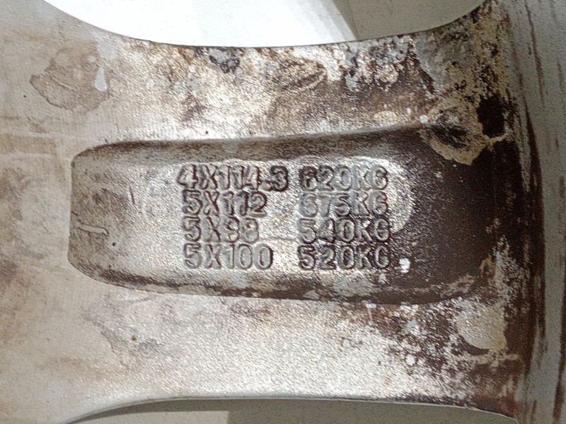 Recambio de juego llantas para cadillac bls wagon 2.0 t referencia OEM IAM Z19DT  