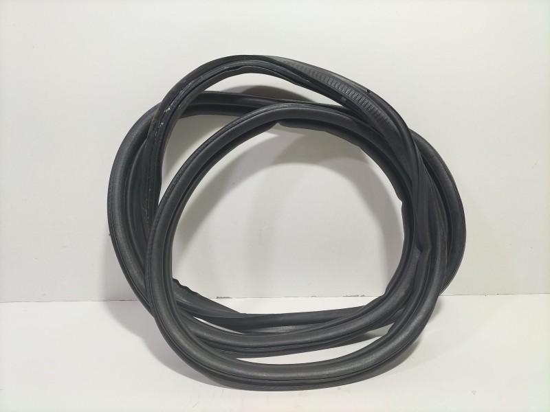 Recambio de goma contorno para citroën c3 / c3 origin iii (sx) 1.5 bluehdi 100 (sxyhyp, sxyhtu) referencia OEM IAM 9813254680  