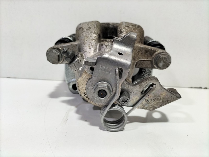 Recambio de pinza freno trasera derecha para citroën c3 / c3 origin iii (sx) 1.5 bluehdi 100 (sxyhyp, sxyhtu) referencia OEM IAM
