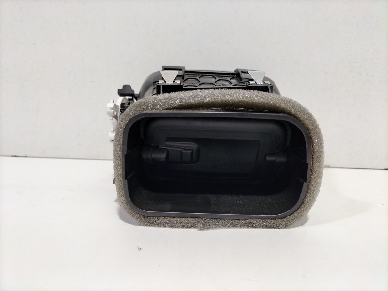 Recambio de rejilla aireadora para citroën c3 / c3 origin iii (sx) 1.5 bluehdi 100 (sxyhyp, sxyhtu) referencia OEM IAM T14013317