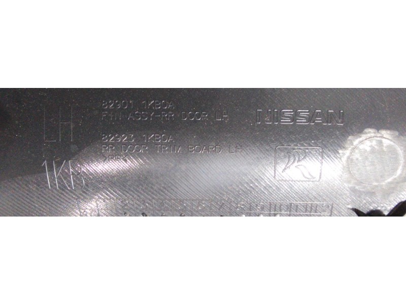 Recambio de guarnecido puerta trasera izquierda para nissan juke (f15) acenta referencia OEM IAM 829231KB0A 47527 