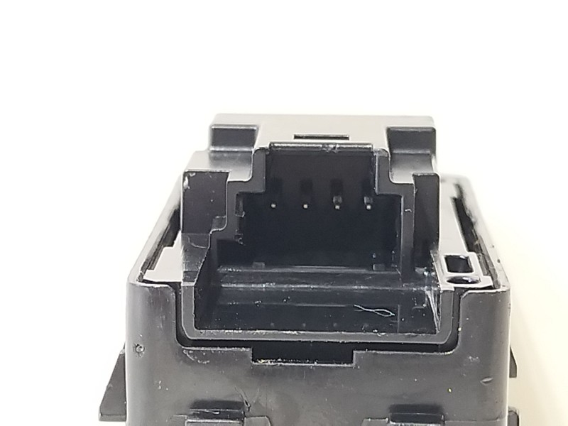 Recambio de boton de apertura de maletero para mercedes-benz clase a sedán (v177) amg a 35 4-matic (177.151) referencia OEM IAM 