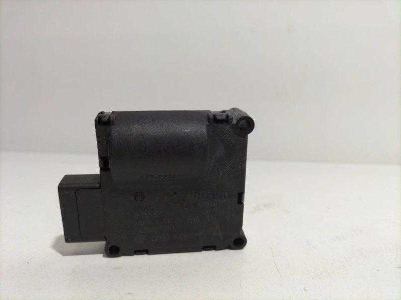 Recambio de motor de trampilla climatizador para audi a6 allroad quattro (4fh) 3.0 tdi referencia OEM IAM 0132801359 79856 R