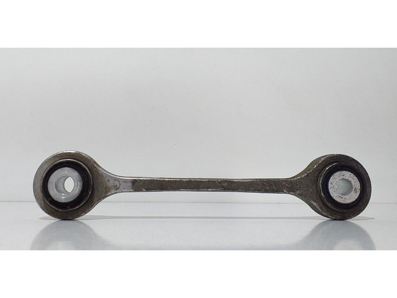 Recambio de bieleta estabilizadora delantera izquierda para porsche cayenne (typ 92aa) gts referencia OEM IAM M4802G 66513 