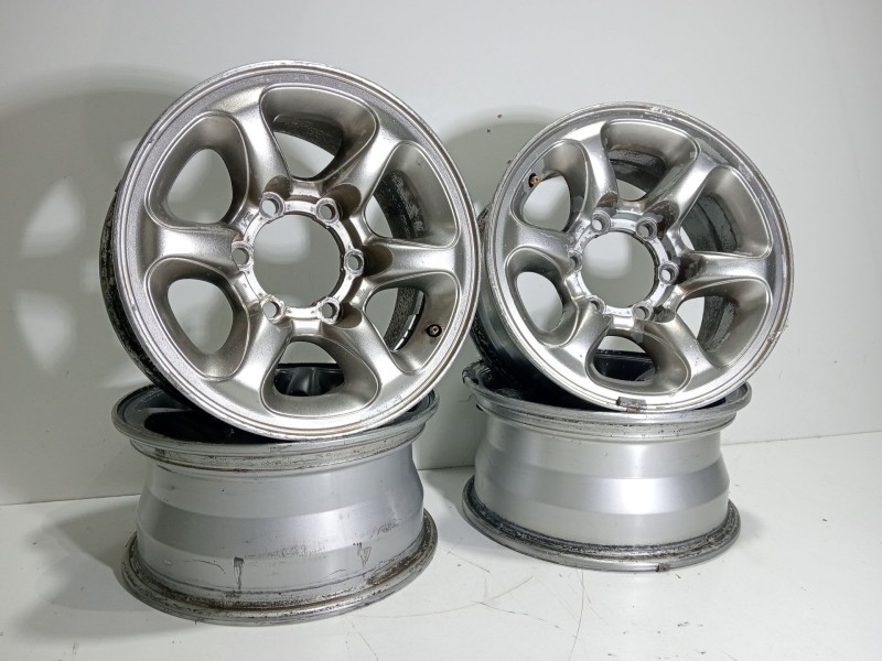 Recambio de juego llantas para mitsubishi montero (v20/v40) 2500 td glx (4-ptas.) referencia OEM IAM MB95105  