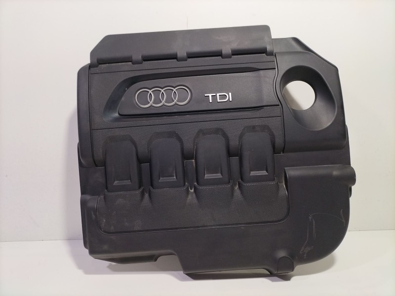 Recambio de tapa motor para audi a3 sportback (8va) ambiente referencia OEM IAM 04L103925A  