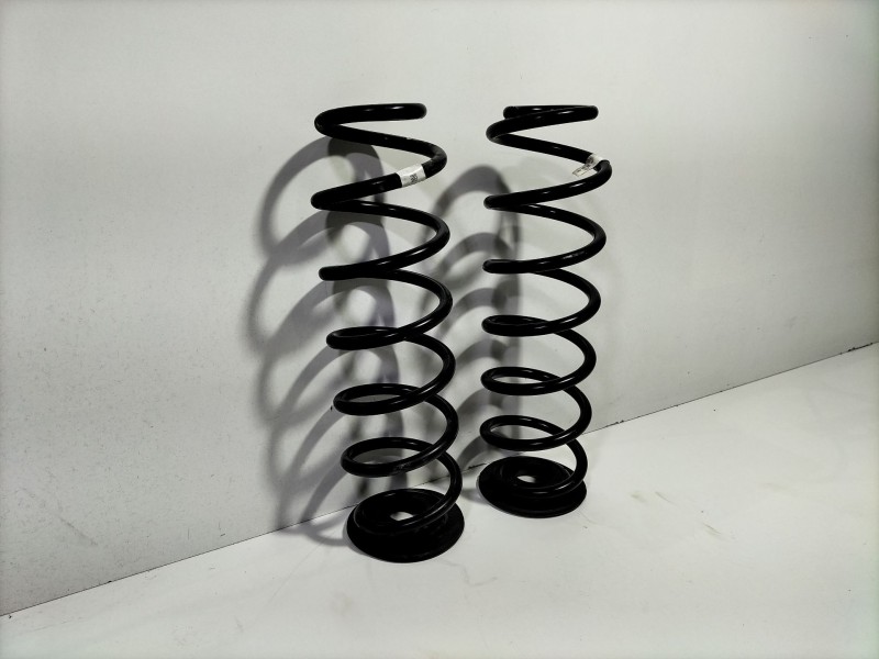 Recambio de muelle amortiguacion para audi a3 sportback (8va) ambiente referencia OEM IAM 5Q0511121  