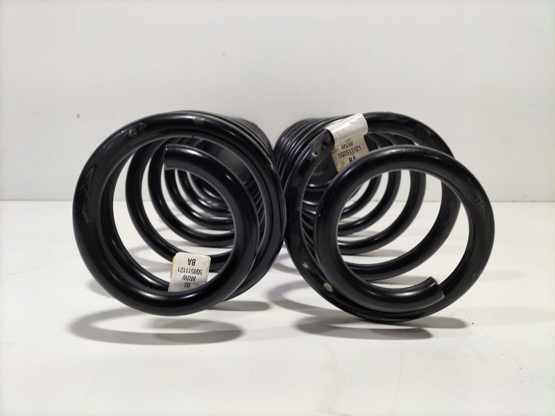Recambio de muelle amortiguacion para audi a3 sportback (8va) ambiente referencia OEM IAM 5Q0511121  