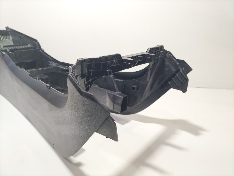 Recambio de moldura para mercedes-benz clase a sedán (v177) amg a 35 4-matic (177.151) referencia OEM IAM A1776802401  