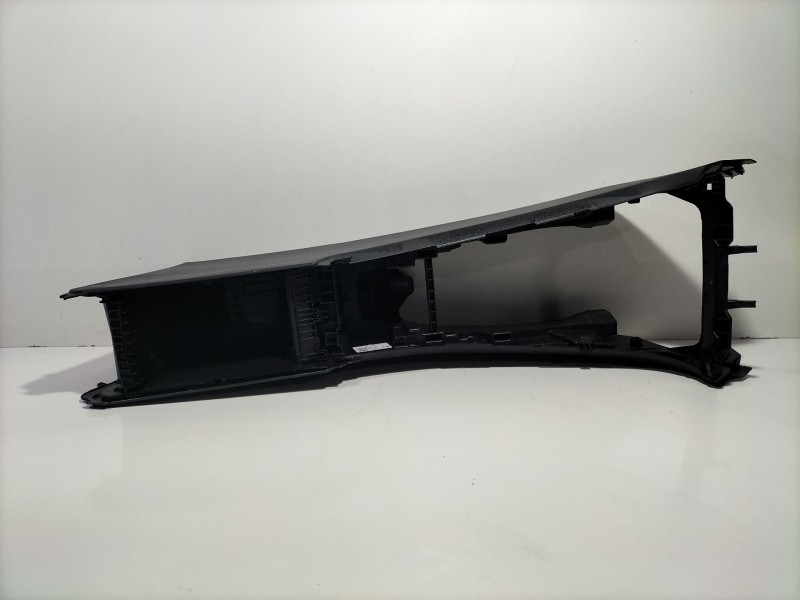 Recambio de moldura para mercedes-benz clase a sedán (v177) amg a 35 4-matic (177.151) referencia OEM IAM A1776802401  