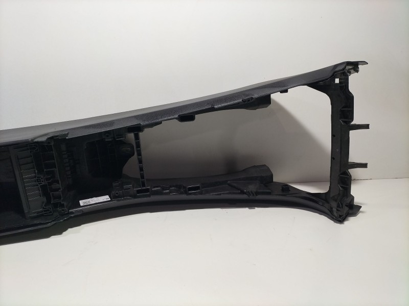 Recambio de moldura para mercedes-benz clase a sedán (v177) amg a 35 4-matic (177.151) referencia OEM IAM A1776802401  