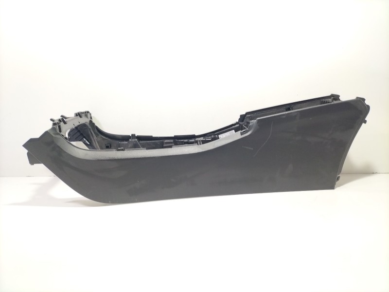 Recambio de moldura para mercedes-benz clase a sedán (v177) amg a 35 4-matic (177.151) referencia OEM IAM A1776802401  