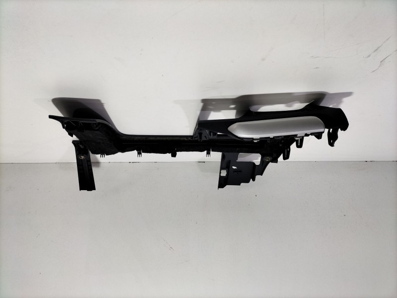 Recambio de moldura para audi a3 sportback (8va) ambiente referencia OEM IAM 8V1863075A  