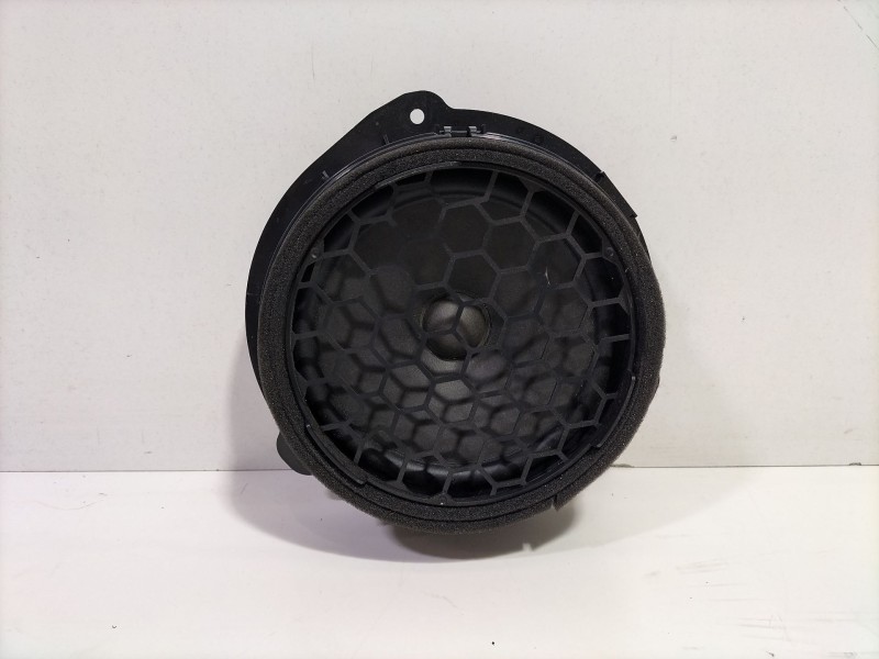 Recambio de altavoz para audi a3 sportback (8va) ambiente referencia OEM IAM 8V4035411  