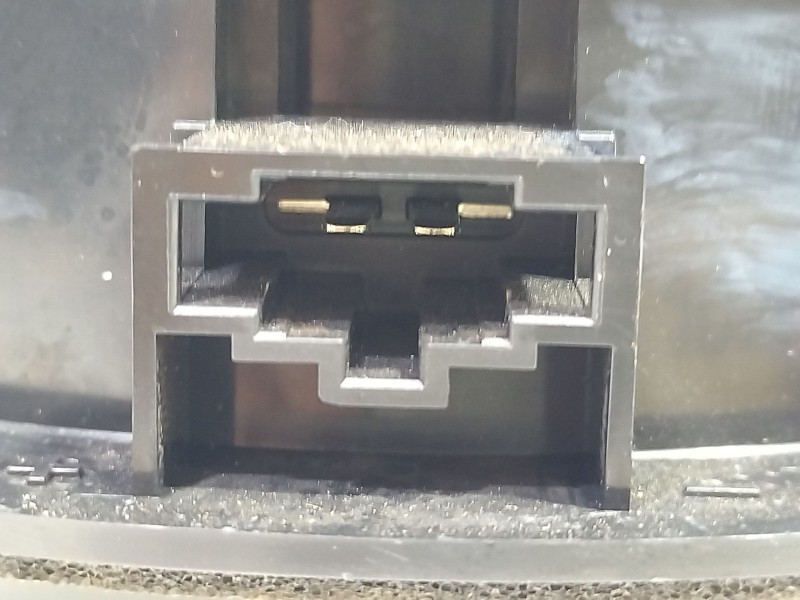 Recambio de altavoz para audi a3 sportback (8va) ambiente referencia OEM IAM 8V4035411  