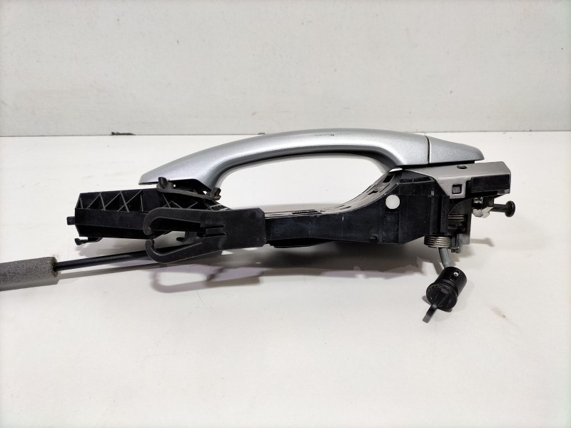 Recambio de maneta exterior delantera izquierda para audi a3 sportback (8va) ambiente referencia OEM IAM CLH  