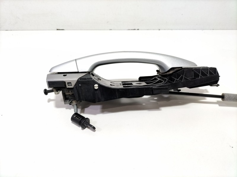 Recambio de maneta exterior delantera izquierda para audi a3 sportback (8va) ambiente referencia OEM IAM CLH  