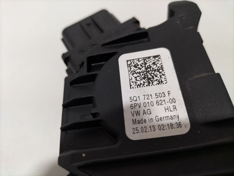 Recambio de pedal acelerador para audi a3 sportback (8va) ambiente referencia OEM IAM 5Q1721503F  