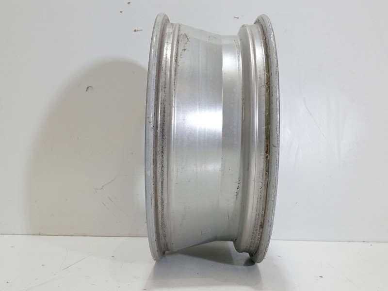 Recambio de llanta para citroën c4 berlina collection referencia OEM IAM 9687678480  