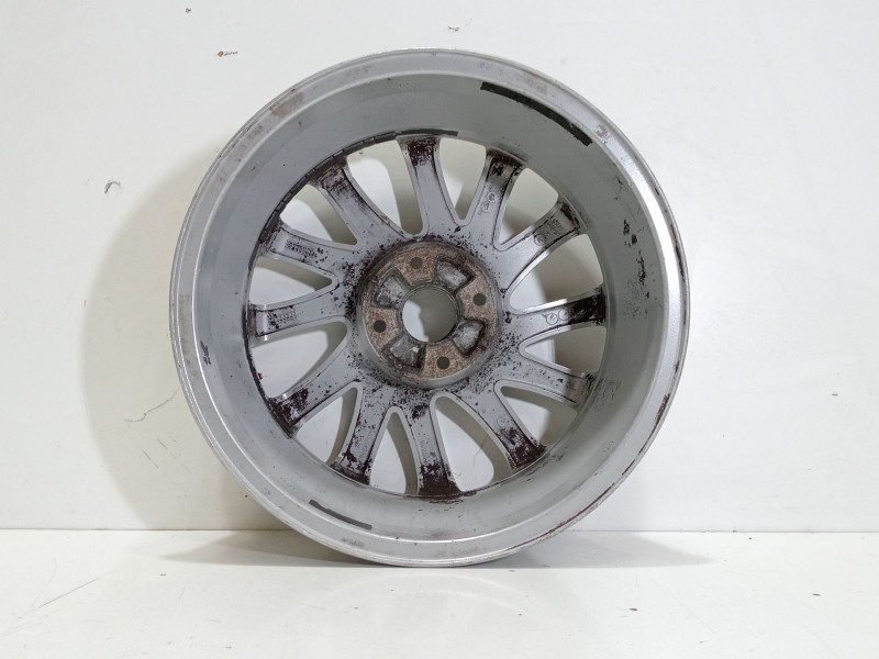 Recambio de llanta para citroën c4 berlina collection referencia OEM IAM 9687678480  