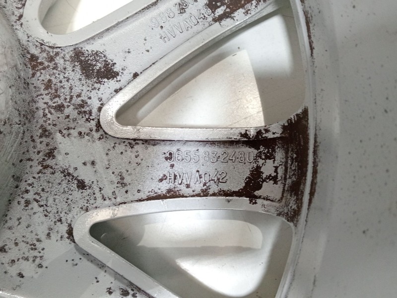 Recambio de llanta para citroën c4 berlina collection referencia OEM IAM 9687678480  