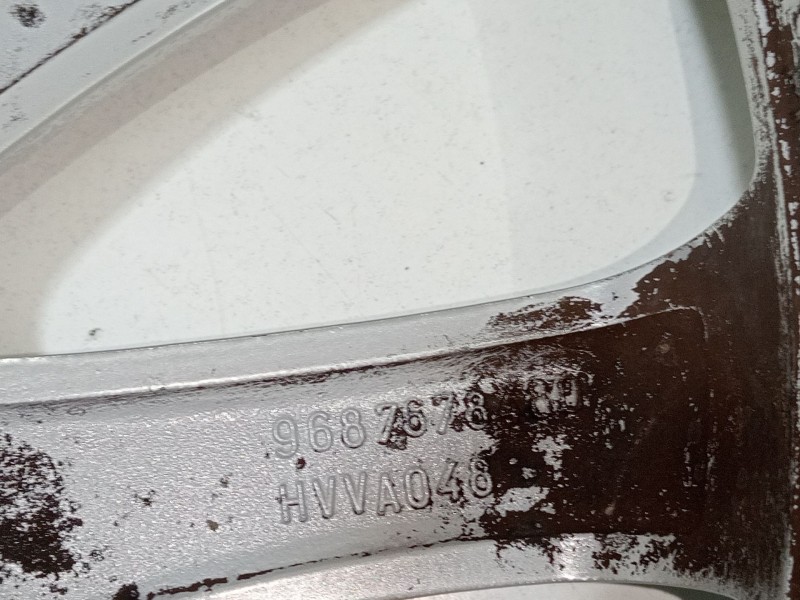 Recambio de llanta para citroën c4 berlina collection referencia OEM IAM 9687678480  