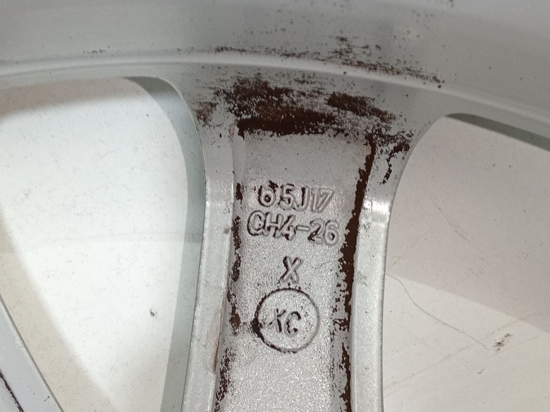 Recambio de llanta para citroën c4 berlina collection referencia OEM IAM 9687678480  