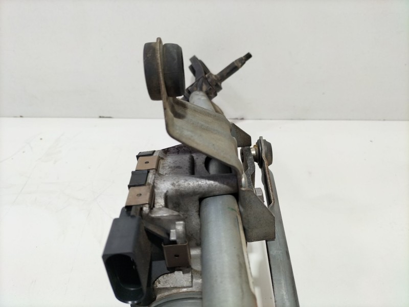 Recambio de motor limpia delantero para audi a3 sportback (8va) ambiente referencia OEM IAM 8V1955119A  