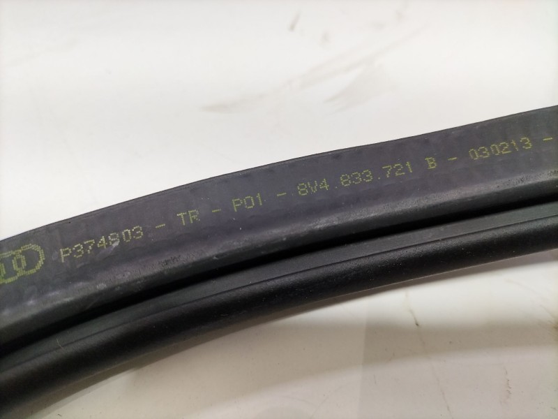 Recambio de gomas contorno puerta para audi a3 sportback (8va) ambiente referencia OEM IAM 8V4833721  