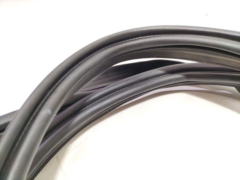 Recambio de goma contorno para audi a3 sportback (8va) ambiente referencia OEM IAM   