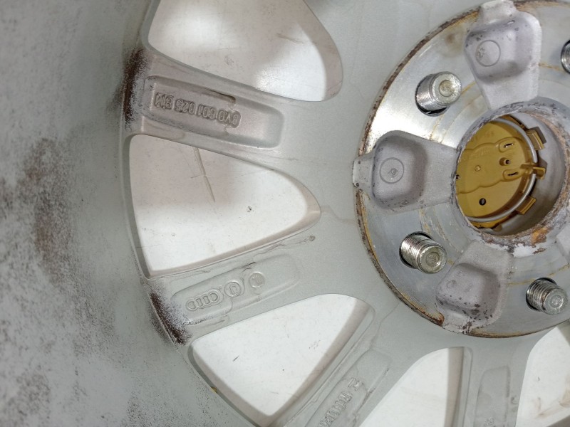 Recambio de juego llantas para audi a3 sportback (8va) ambiente referencia OEM IAM 8V0601026  