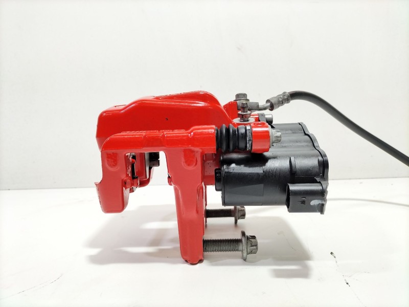 Recambio de pinza freno trasera derecha para mercedes-benz clase a sedán (v177) amg a 35 4-matic (177.151) referencia OEM IAM 26