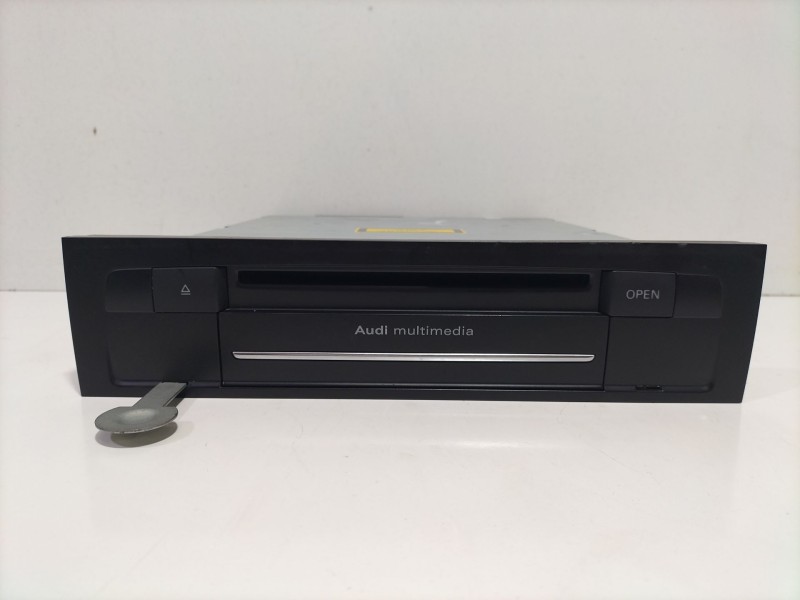 Recambio de sistema audio / radio cd para audi q7 (4l) 3.0 tdi v6 advance quattro (176kw) referencia OEM IAM 4L0035646A  
