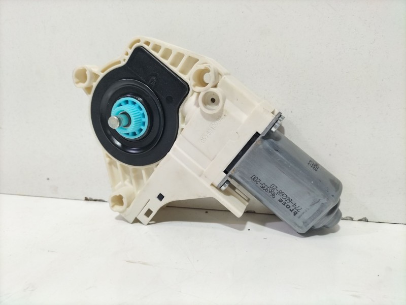 Recambio de motor elevalunas trasero izquierdo para audi q7 (4l) 3.0 tdi v6 advance quattro (176kw) referencia OEM IAM 8K0959801