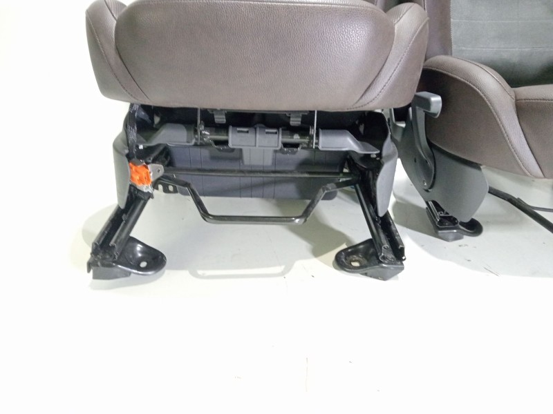 Recambio de juego asientos completo para fiat 500 referencia OEM IAM 310A1027  