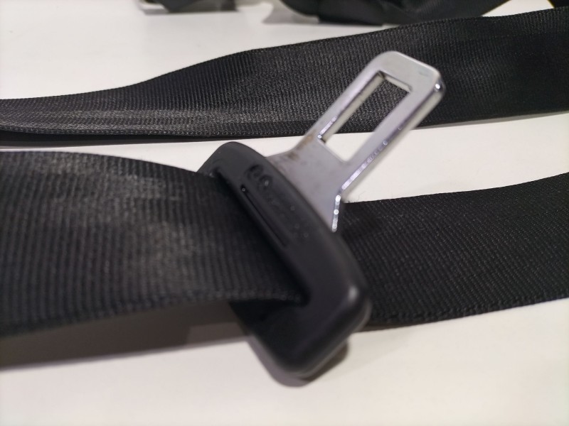 Recambio de cinturon seguridad trasero derecho para audi q7 (4l) 3.0 tdi v6 advance quattro (176kw) referencia OEM IAM 4L0857811