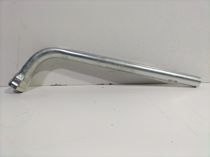 Recambio de llave rueda para audi q7 (4l) 3.0 tdi v6 advance quattro (176kw) referencia OEM IAM 7L0012219  