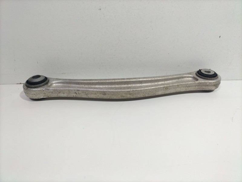 Recambio de brazo suspension superior trasero izquierdo para audi q7 (4l) 3.0 tdi v6 advance quattro (176kw) referencia OEM IAM 