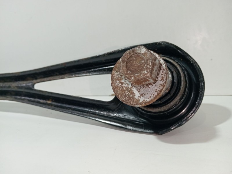 Recambio de brazo suspension inferior trasero izquierdo para audi q7 (4l) 3.0 tdi v6 advance quattro (176kw) referencia OEM IAM 