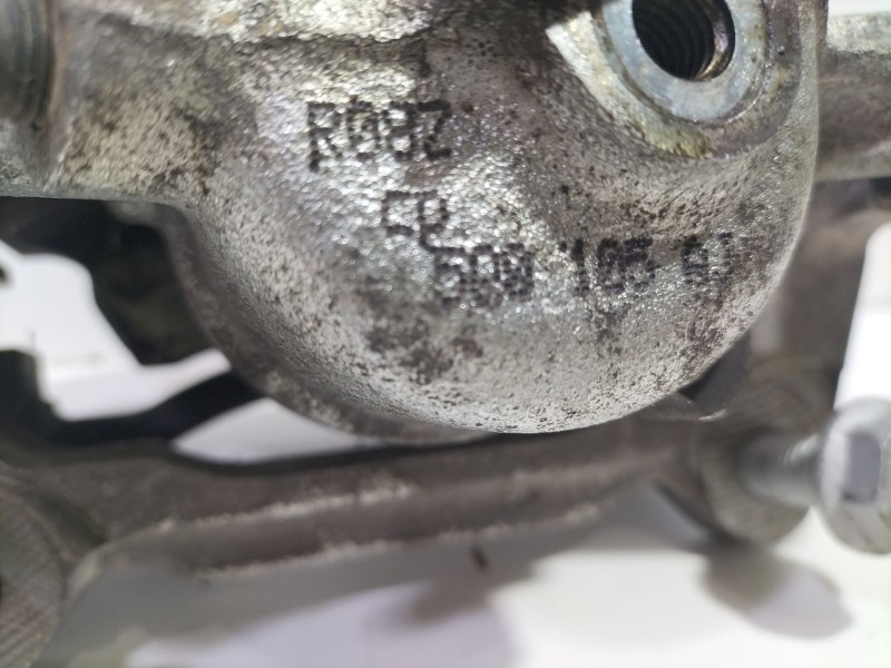 Recambio de pinza freno delantera derecha para audi a3 sportback (8va) ambiente referencia OEM IAM 5Q0105AJ  