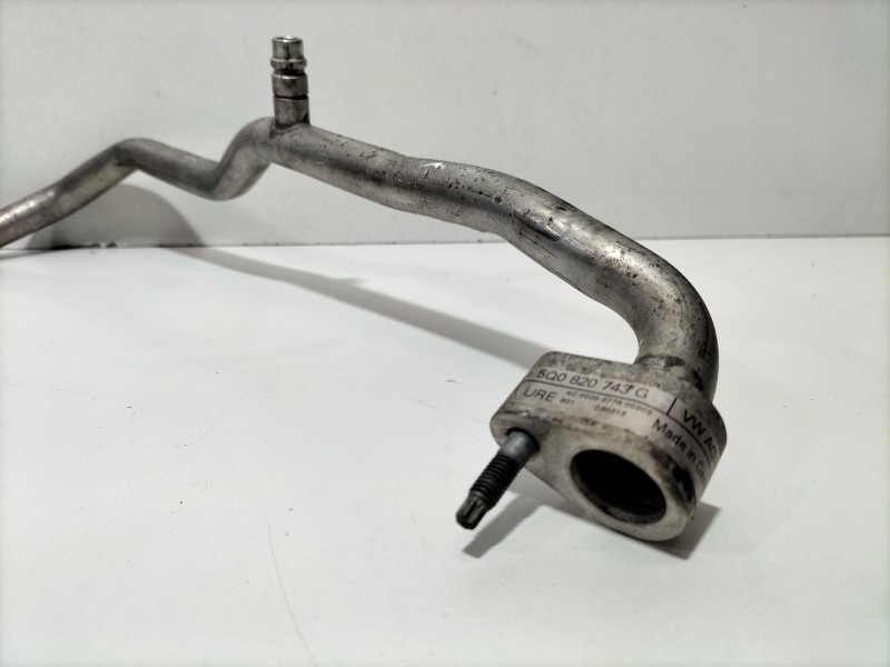 Recambio de tubo para audi a3 sportback (8va) ambiente referencia OEM IAM 5Q0129637  