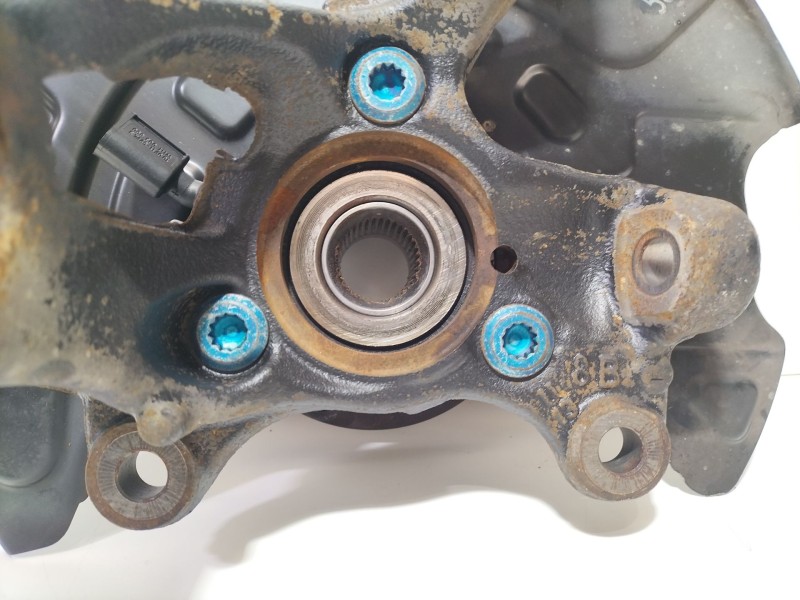 Recambio de mangueta delantera derecha para audi a3 sportback (8va) ambiente referencia OEM IAM 5Q0615312G  