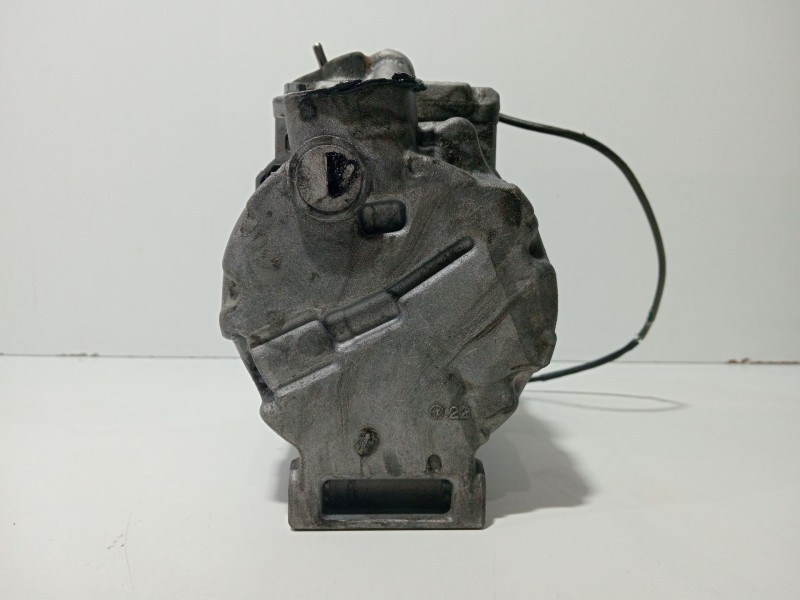 Recambio de soporte compresor aire para volkswagen passat berlina (3b3) v6 tdi highline referencia OEM IAM 4472208142  
