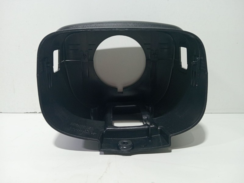 Recambio de moldura para ssangyong kyron 200 xdi limited referencia OEM IAM 76680-08010  