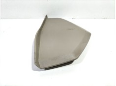 Recambio de moldura para ssangyong kyron 200 xdi limited referencia OEM IAM 7664009000   2