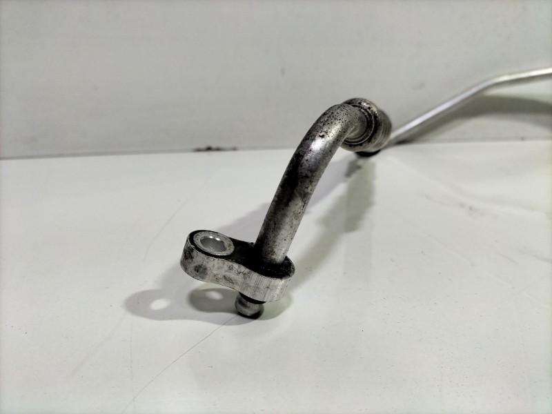 Recambio de tubos aire acondicionado para ssangyong kyron 200 xdi limited referencia OEM IAM 6863009013  