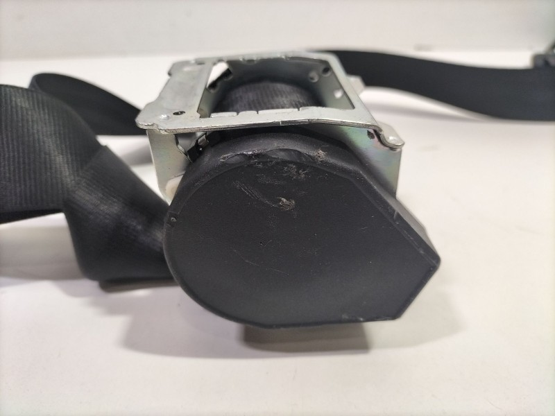 Recambio de cinturon seguridad trasero izquierdo para ssangyong kyron 200 xdi limited referencia OEM IAM 193857737A  