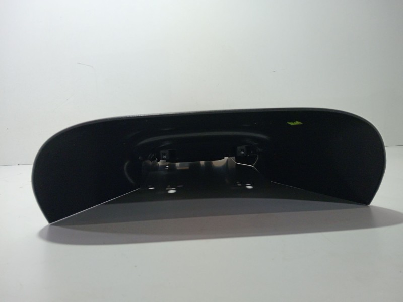 Recambio de moldura para chevrolet corvette 5.7 referencia OEM IAM 10402194  